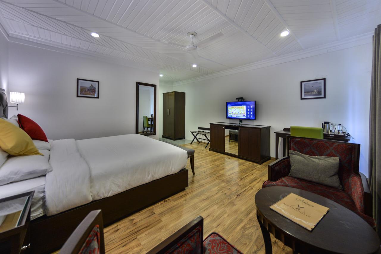 Hotel Metropolis Srīnagar 外观 照片