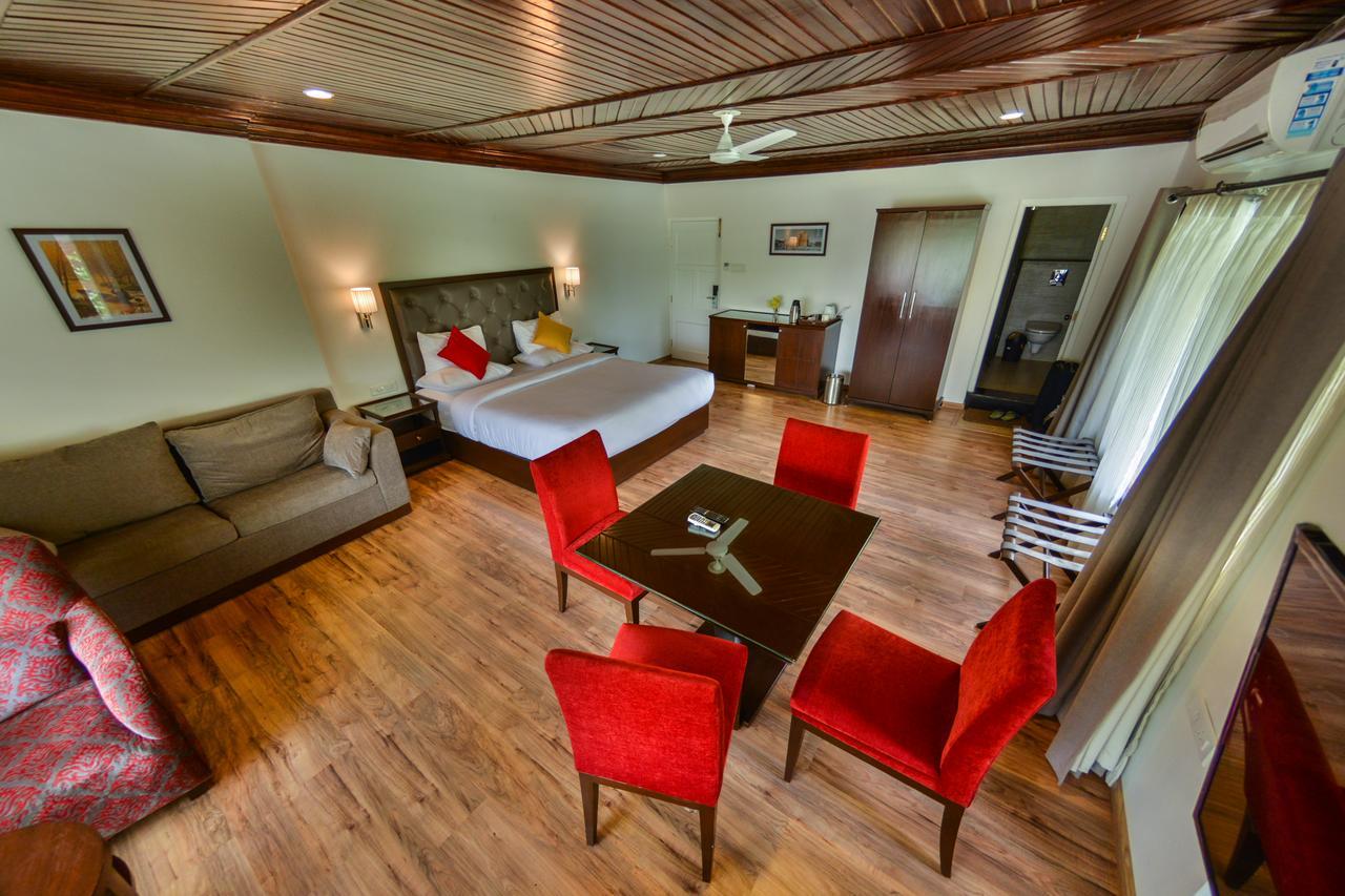 Hotel Metropolis Srīnagar 外观 照片
