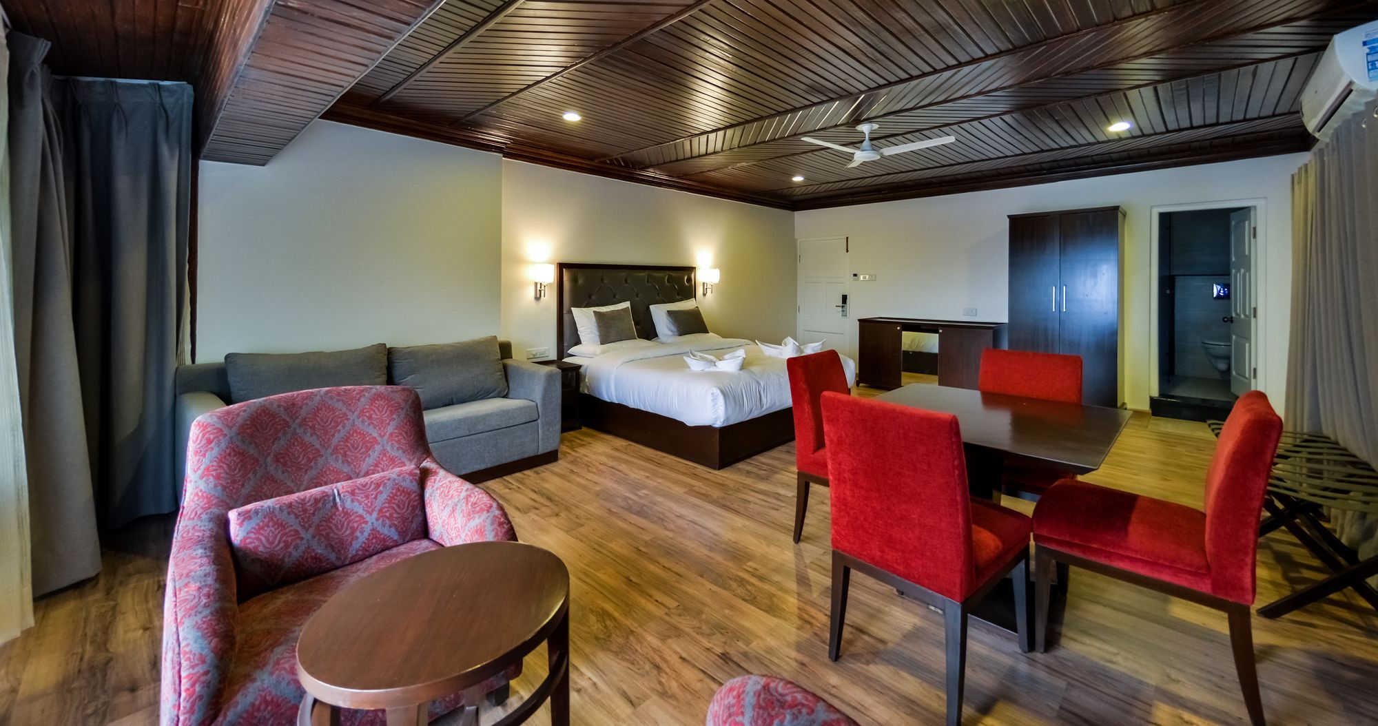 Hotel Metropolis Srīnagar 外观 照片